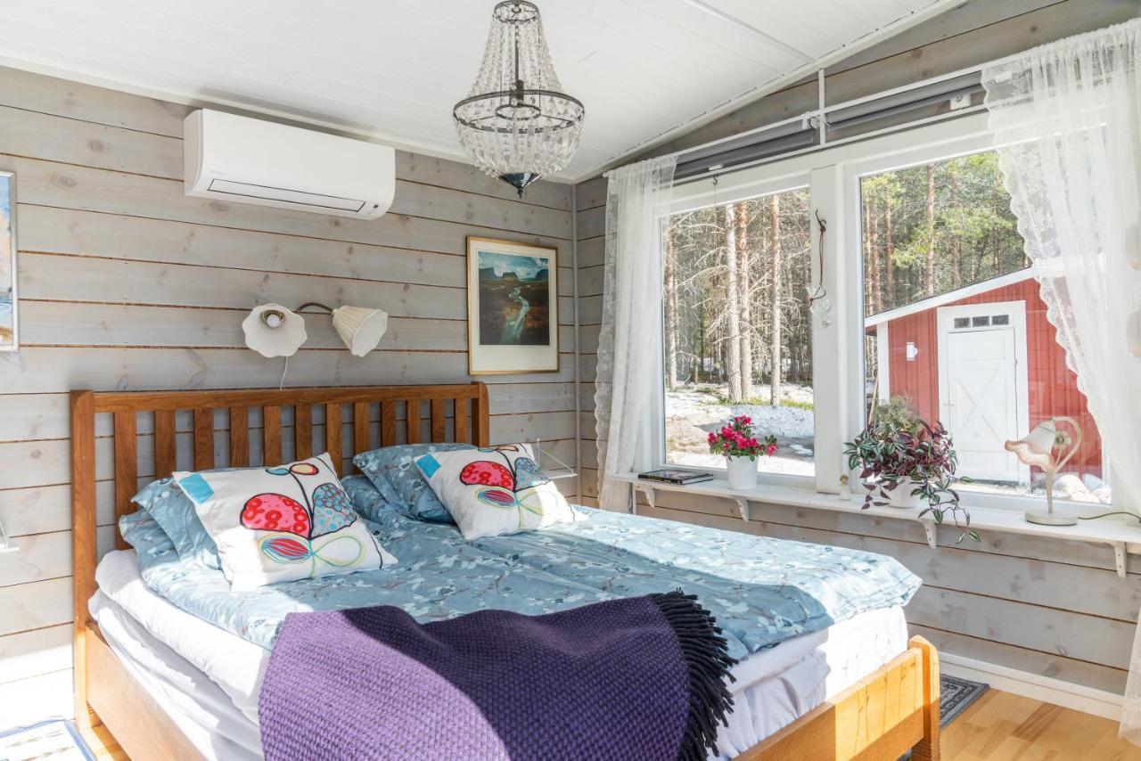 Torpet - Bed And Breakfast Med Charm Norrfjarden Exterior photo