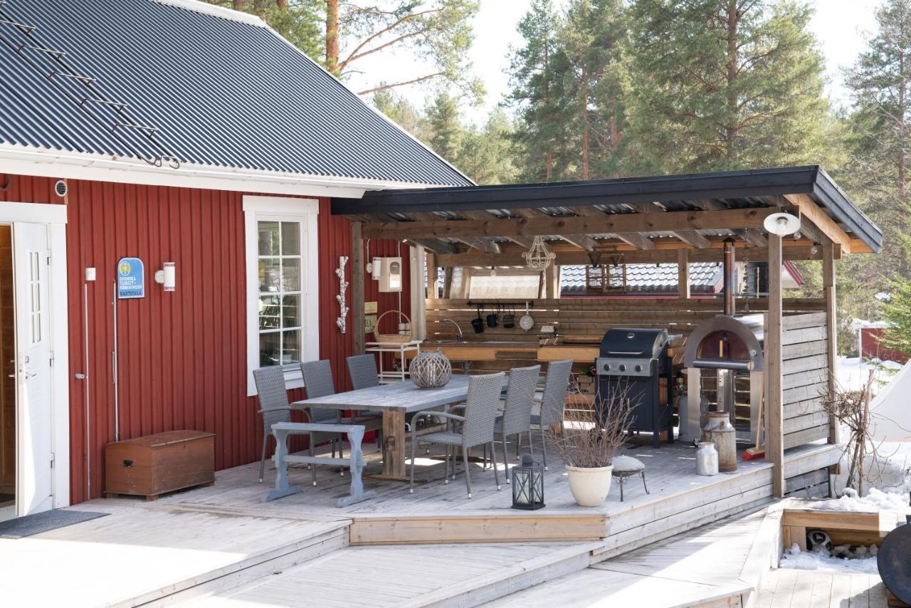 Torpet - Bed And Breakfast Med Charm Norrfjarden Exterior photo